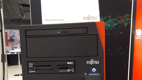 A Fujitsu ESPRIMO P958 desktop computer.